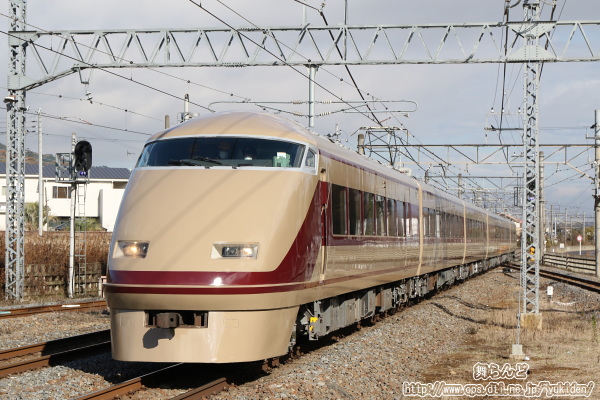 101F試運転（「デラックスロマンスカー」カラーリングスペーシア／復路）