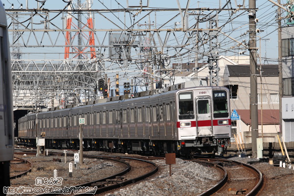南栗橋工場を出場して東上線へと回送される11661F+11441F
