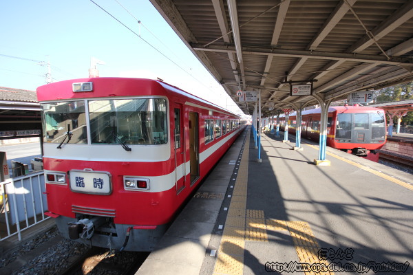 JR253n1000ԑ̒ʉߑ҂1819F