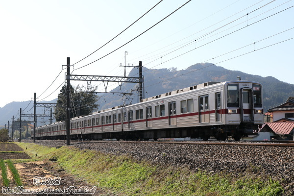 下り臨時列車（11663F／11月11日）