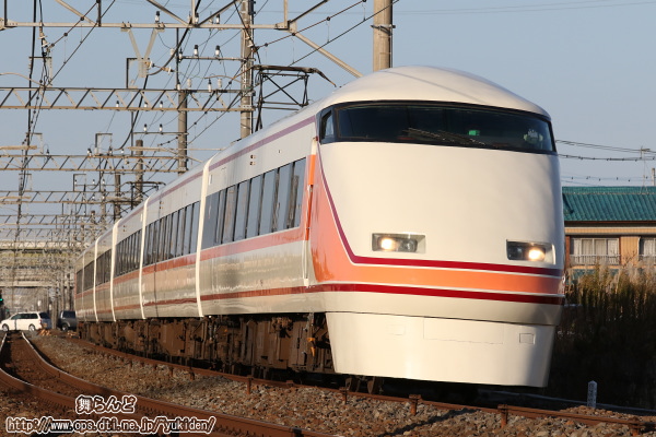 北千住へと向かうデビューカラーリングが施された109F
