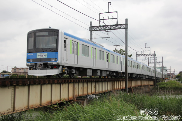 61601FcƉ^]i{sj