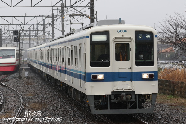 伊勢崎線を走る81100F（その１）
