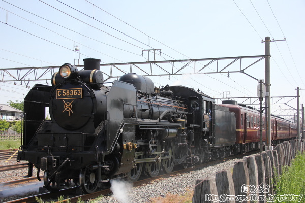 武川駅を発車したC58363（SLパレオエクスプレス）