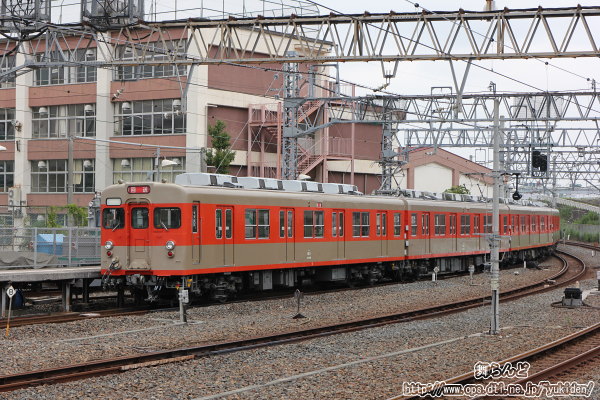 再び走り出した8111F