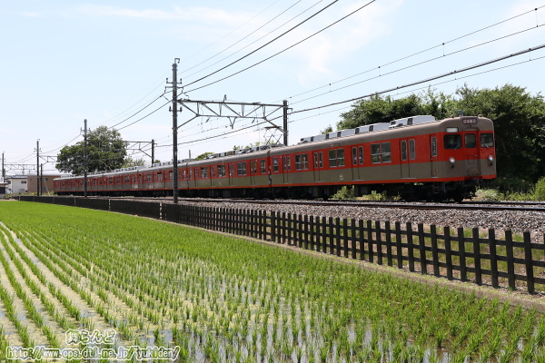 新鹿沼へ向けて東武日光線を下る8111F