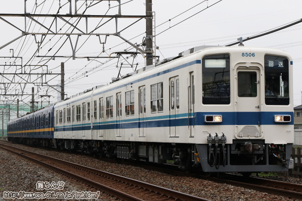 8198F回送列車（その１）