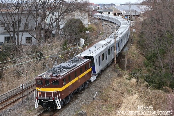 デキ303に牽引されて寄居に向かう91001F（その1）