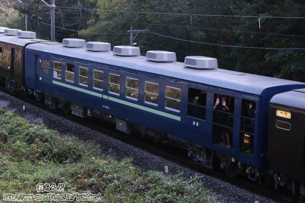 展望車（オハテ12-2／青色）