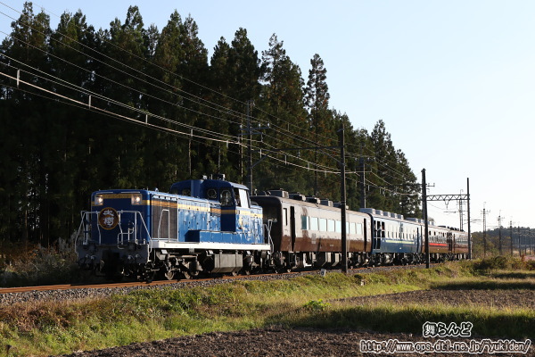 鬼怒川線を行くDL大樹展望車お披露目ツアー列車（往路）