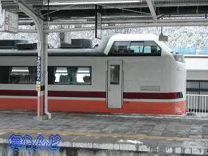 uîPj