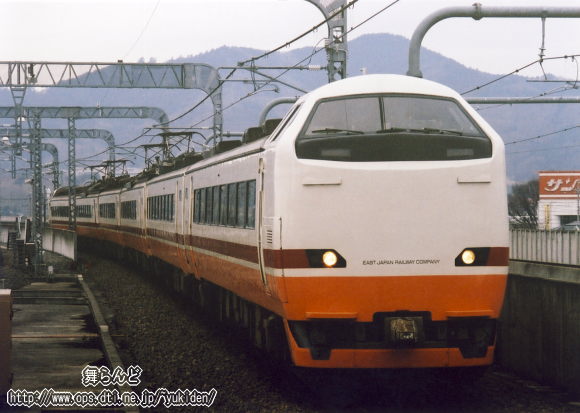 485n@