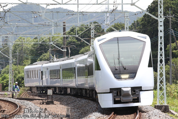 珍しく晴れた七夕の日に撮影した試運転中のN100系