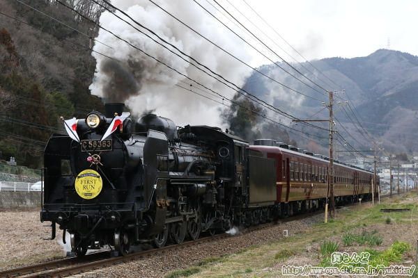 今年（2024年）のファーストランを行うSLパレオエクスプレス（往路）