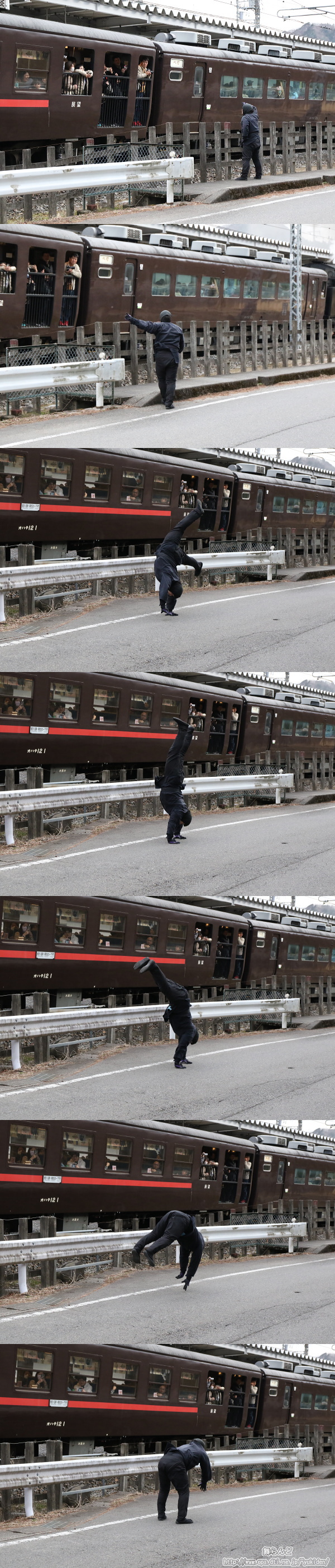 東武ワールドスクウェア駅脇に雷お新の盗賊団登場2（3/2　SL大樹6号）