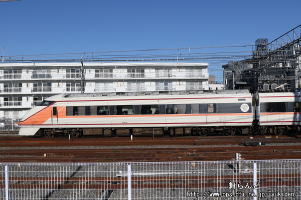 東京スカイツリー5000万人来場達成記念エンブレムを掲出する102F