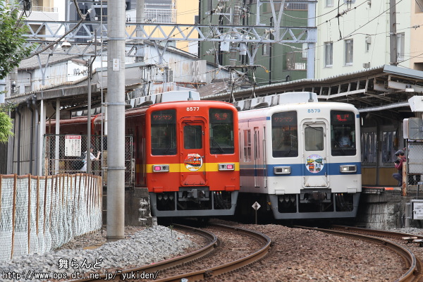 亀戸水神駅で並んだ8577Fと8579F