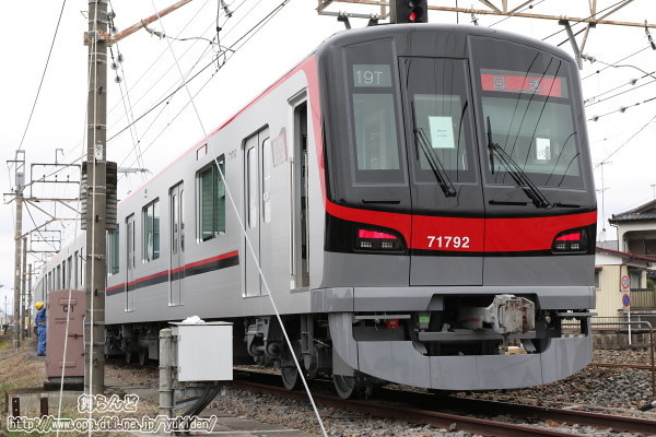 LED\ꂽ71792Fij