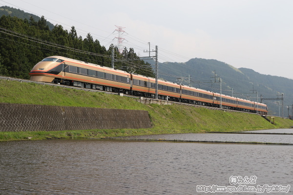 水鏡にならず・・・