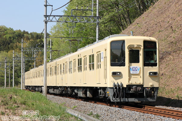 丘陵地帯を行く81111F（その２）