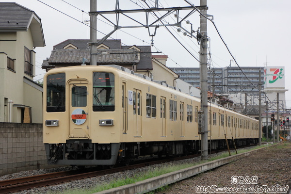 坂戸からのカーブを抜けた81111F