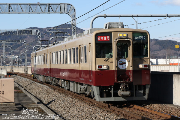 栃木駅に姿を見せたリバイバルカラーの6179F