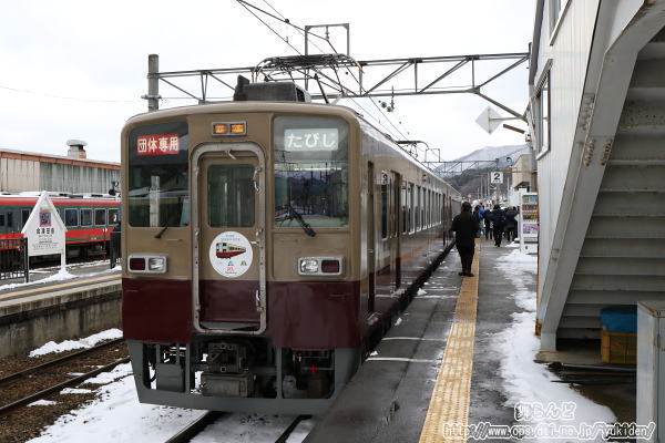 会津田島で留置中のリバイバルカラーの6179F