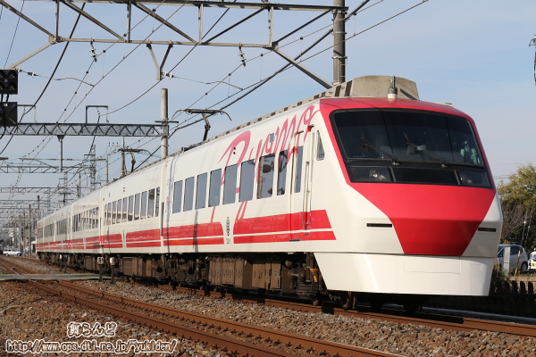 有名撮影地で撮影した普悠瑪（ぷゆま）カラーの208F